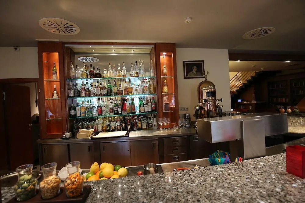 Hotel Savigny Frankfurt City Frankfurt am Main 4*,  Germany