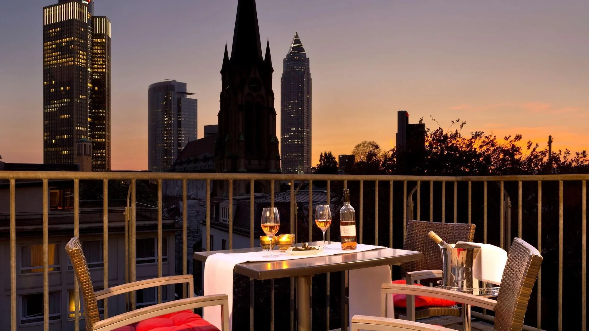 Hotel Savigny Frankfurt City Frankfurt am Main 4*,